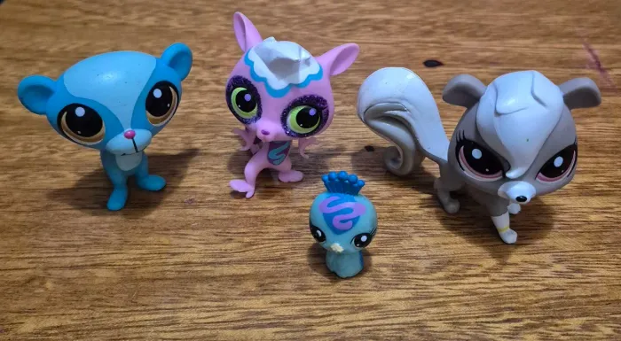 Lote com 4 animais colecionáveis Littlest Pet Shop