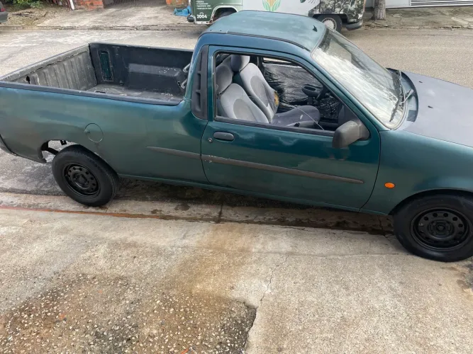 Ford Courier 1.3i/furgão 1998