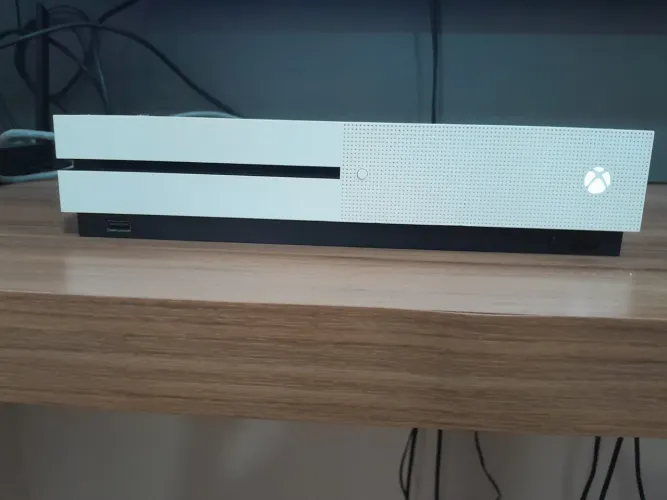Xbox one s com controle 