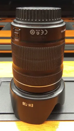 Objetiva canon 18-135mm