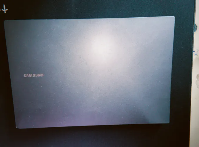 Notebook Sansumg usado celeron 4Gigas