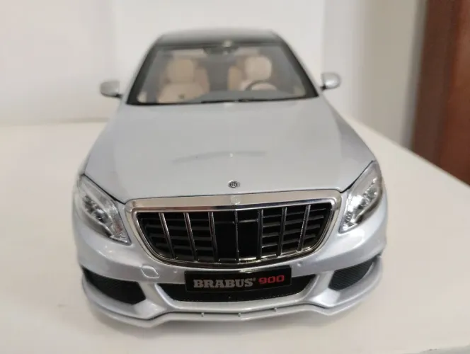 Miniatura Brabus 900 Mercedes Maybach S-Class 1/18 Almost Real