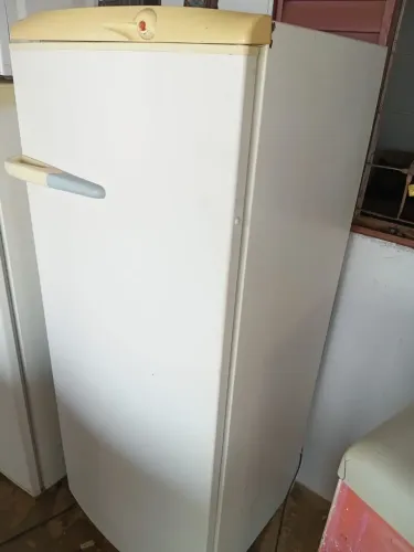 Vendo geladeira Consul