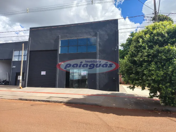 Barracão para alugar no bairro Jardim Imperador - Maringá/PR