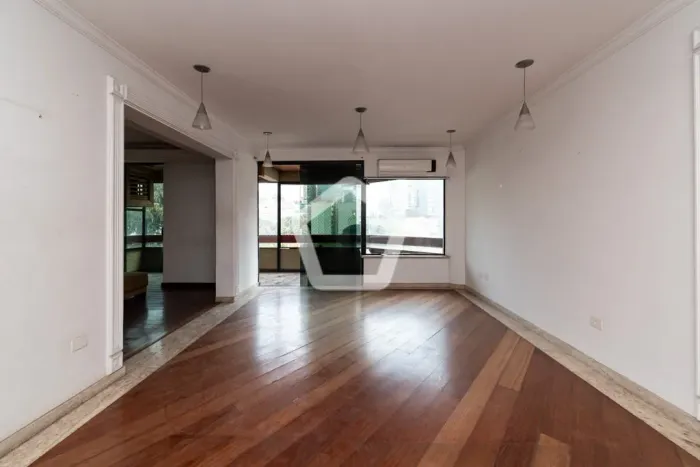 Apartamento em Aclimação