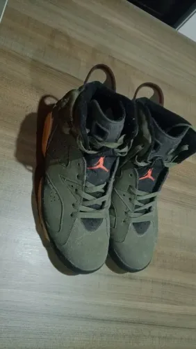 tenis jordan travis scott