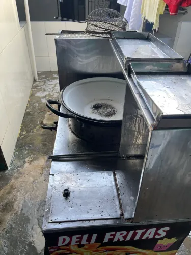 Carrinho de Espetinho Vendo carrinho 3 em um