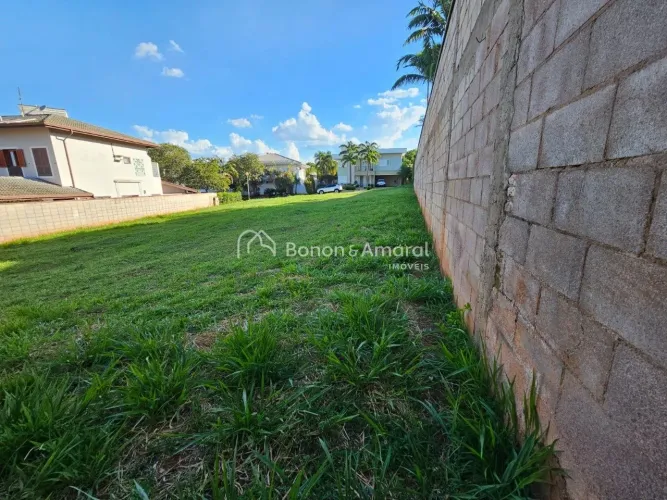 Terreno de 900 m² em condomínio de alto padrão em Barão Geraldo