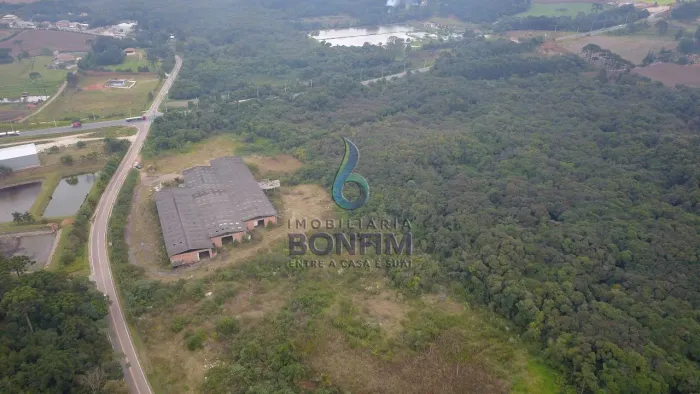 ALUGO BARRACÃO ARAUCARIA EM LOCALIZAÇÃO ESTRATÉGICA - FRENTE A BR 423
