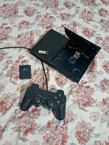 Play 2 Slim 