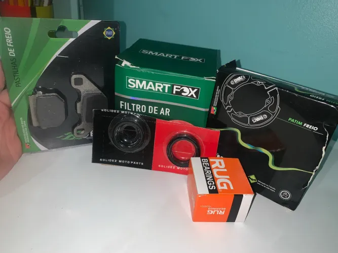 KIT BURGMAN SUZUKI/LINDY FILTRO DE AR, PATIM FREIO, PASTILHAS DE FREIO +