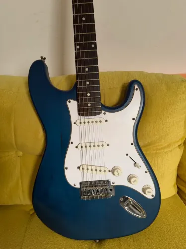 Guitarra + cubo