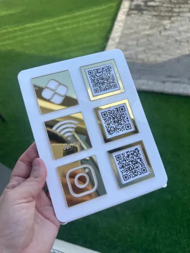 Placa QR Code Instagram e WhatsApp