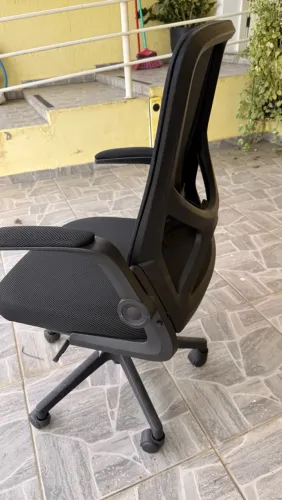 Cadeira de escritório sem uso