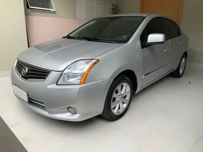 Nissan Sentra S 2.0/ 2.0 Flex Fuel 16V Aut. 2013