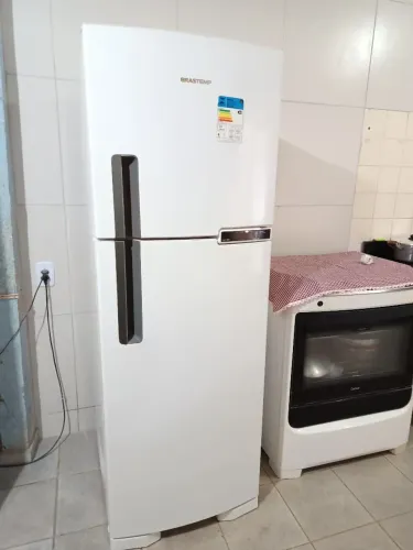 Geladeira semi nova
