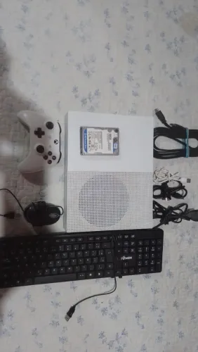 Xbox one s ( leia a descrição)