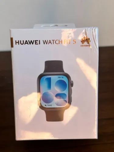 Huawei Watch FIT 5 NOVO ! LACRADO ! GPS Dupla Banda, 64GB, Recebe ligações BT, Amoled