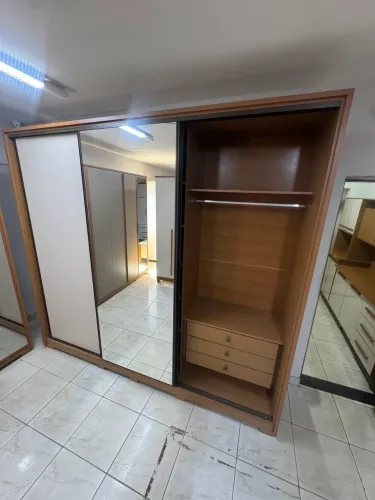 Roupeiro Amara 2.7