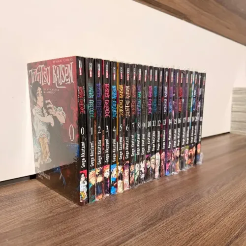 JUJUTSU KAISEN MANGÁ