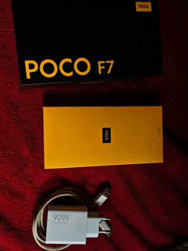 POCO F7 
