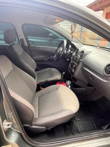 Volkswagen Voyage 1.0/1.0 City MI Total Flex 8V 4P 2010
