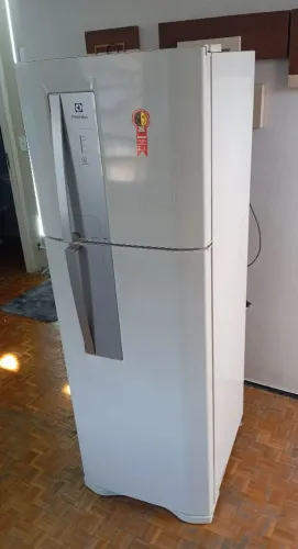Geladeira Frost Free Electrolux 400 L