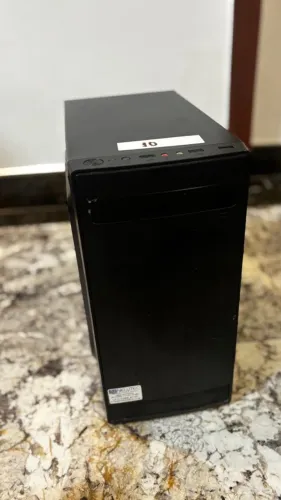 PC i3 9ª geração (9100F) | 8GB DDR4 | SSD 240GB | GeForce 210