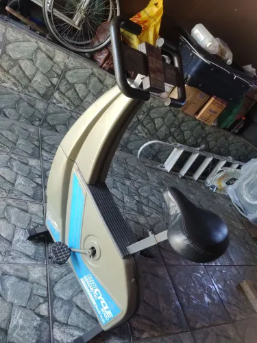 Bicicleta Ergométrica BioCycle 3000