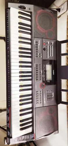 Teclado Casio CT-X5000