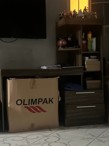Escrivaninha/ mesa de estudo