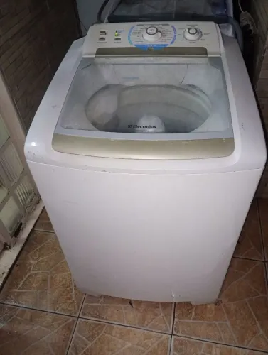 Vendo lava roupas Eletrolux 12 kilos