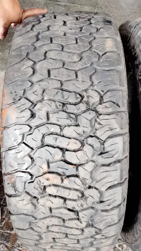 Pneu 285/75/16 XBRI BRUTUS 70 % Vida util