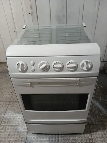 Vendo fogão 4 bocas e entrego itajai