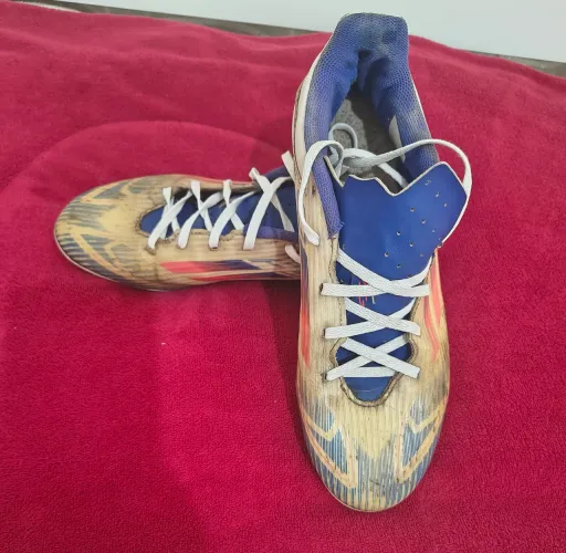 Vendo chuteira Adidas F50
