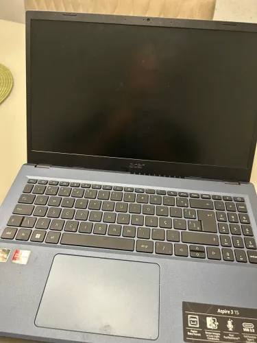 Notebook Acer Aspire 3 Ryzen 5 8GB 512GB SSD - Estado de Novo