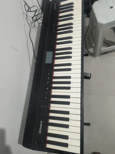 Teclado Roland Go Piano