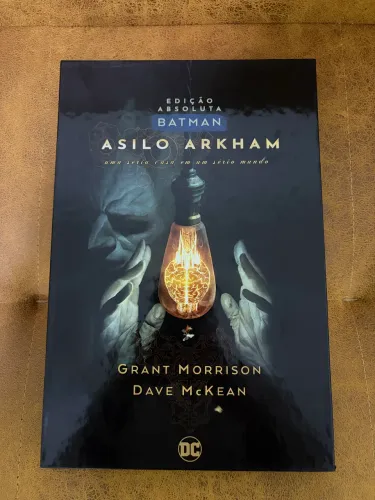 Asilo Arkham Edição Absoluta HQ