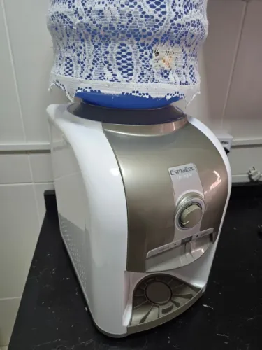 Bebedouro Esmaltec - 220 V
