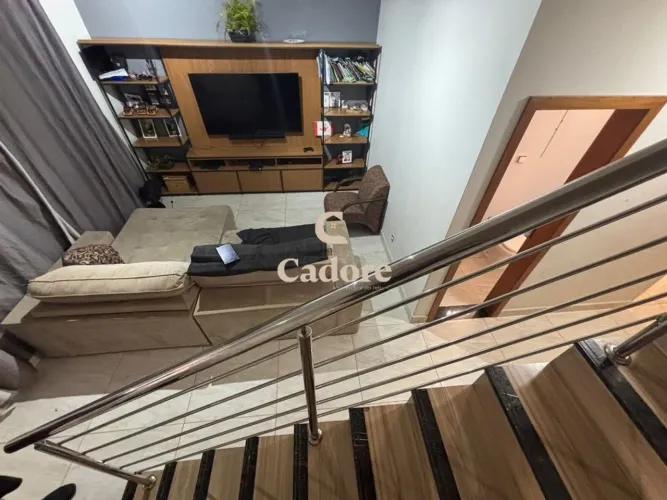 Sobrado à venda no Grand Ville com 3/4 sendo 1 suíte e sacada com vista p cidade
