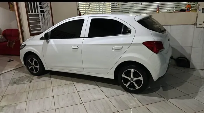 Chevrolet Onix Hatch LT 1.0 8V Flex Mec. 4P 2017