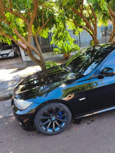 BMW 320I A 2010