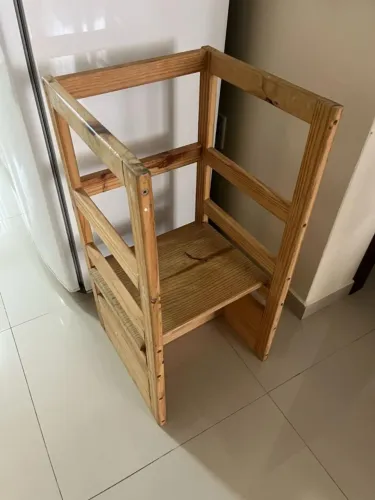 Torre Montessori para Cozinha e Atividades do Dia a Dia