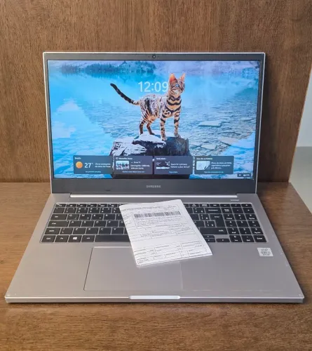 Notebook Samsung Book, NF, Ac Cart, i3 10ªg,8GB DDR4,SSD Nvme256GB+Slot HD,Wi-Fi 5G,Bat4hs