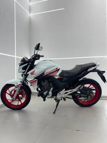 Honda CB 250F Twister CBS 22/22
