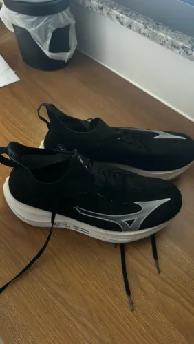 Mizuno Neo Aura Knit