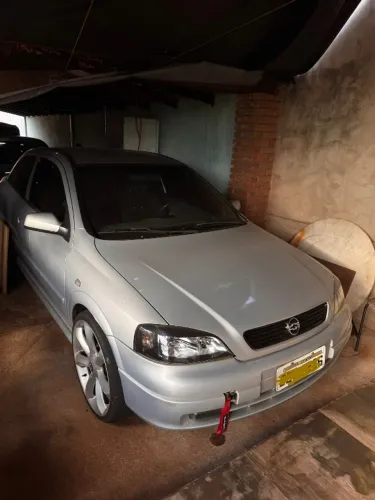 Chevrolet Astra 2.0/ CD/ GLS 2.0 MPFI 16V 3P 2002