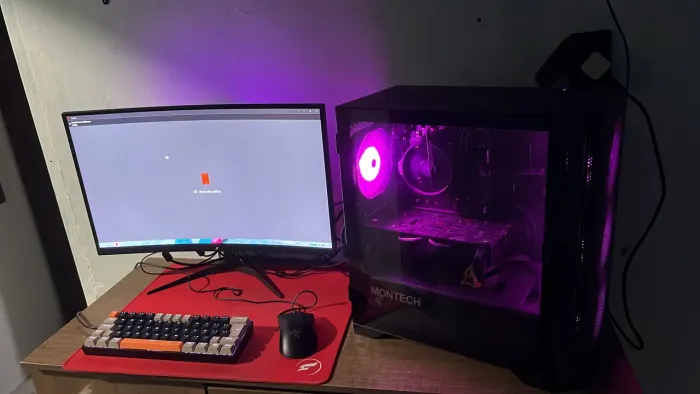 Pc gamer completo, roda tudo!