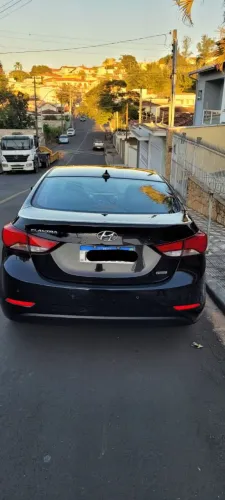 Hyundai Elantra GLS 2.0 16V Flex Aut. 2015