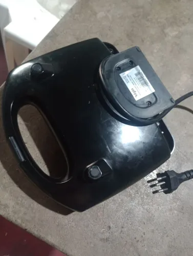 Sanduicheira elétrica